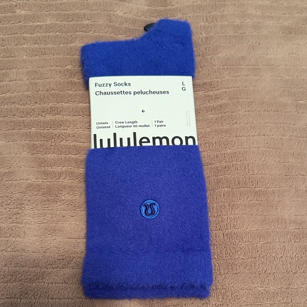 lululemon athletica Unisex Fuzzy Crew Socks — Blue
